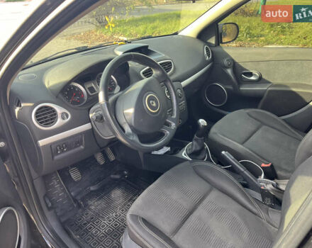 Рено Клио 2009 в Каменце-Подольском на Automoto.ua Черный Рено Клио, объемом двигателя 1.15 л и пробегом 250 тыс. км за 3700 $, фото 9 на Automoto.ua