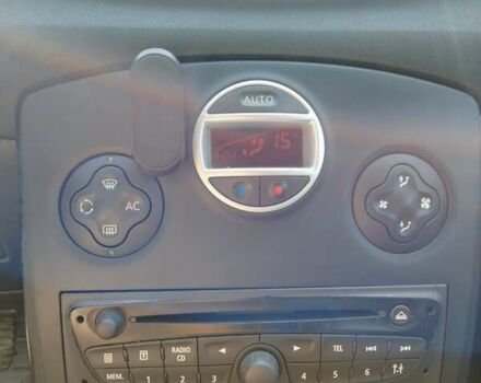 Черный Рено Клио, объемом двигателя 1.2 л и пробегом 208 тыс. км за 5000 $, фото 8 на Automoto.ua