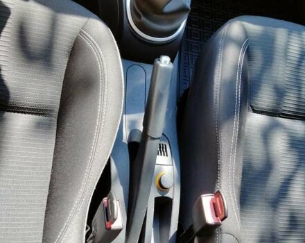 Черный Рено Клио, объемом двигателя 1.2 л и пробегом 208 тыс. км за 5000 $, фото 15 на Automoto.ua