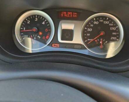 Рено Клио 2011 в Дрогобыче на Automoto.ua Черный Рено Клио, объемом двигателя 1.5 л и пробегом 170 тыс. км за 4650 $, фото 9 на Automoto.ua