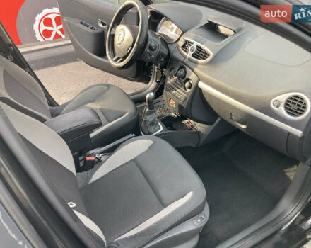 Рено Клио 2011 в Киеве на Automoto.ua Черный Рено Клио, объемом двигателя 1.5 л и пробегом 217 тыс. км за 5800 $, фото 8 на Automoto.ua