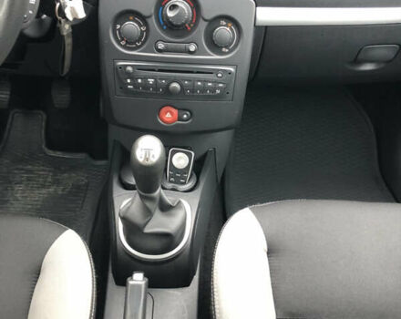 Черный Рено Клио, объемом двигателя 1.2 л и пробегом 109 тыс. км за 5800 $, фото 22 на Automoto.ua