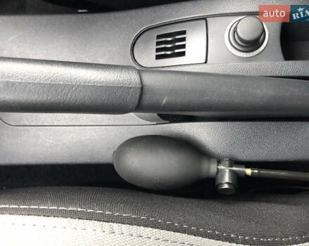 Черный Рено Клио, объемом двигателя 1.2 л и пробегом 109 тыс. км за 5800 $, фото 34 на Automoto.ua