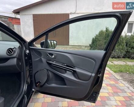 Чорний Рено Кліо, об'ємом двигуна 1.2 л та пробігом 217 тис. км за 8800 $, фото 22 на Automoto.ua