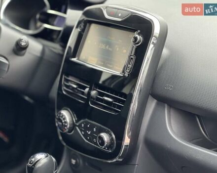 Чорний Рено Кліо, об'ємом двигуна 1.2 л та пробігом 217 тис. км за 8800 $, фото 15 на Automoto.ua