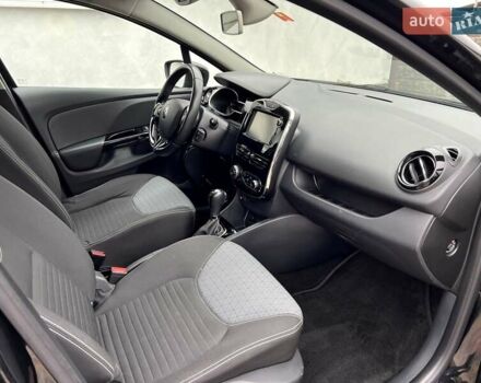 Чорний Рено Кліо, об'ємом двигуна 1.2 л та пробігом 217 тис. км за 8800 $, фото 23 на Automoto.ua