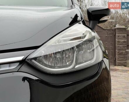 Чорний Рено Кліо, об'ємом двигуна 1.2 л та пробігом 217 тис. км за 8800 $, фото 25 на Automoto.ua