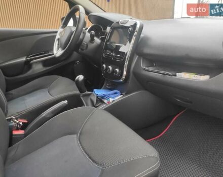 Черный Рено Клио, объемом двигателя 1.5 л и пробегом 247 тыс. км за 7500 $, фото 14 на Automoto.ua