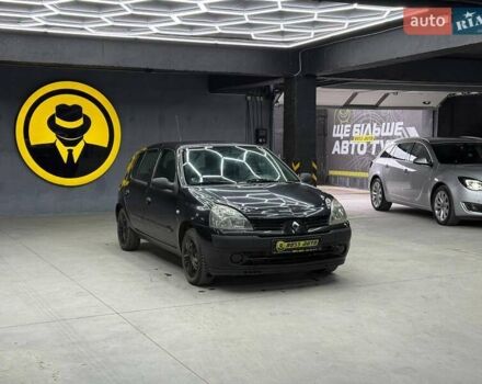 Черный Рено Клио, объемом двигателя 1.2 л и пробегом 212 тыс. км за 3700 $, фото 1 на Automoto.ua