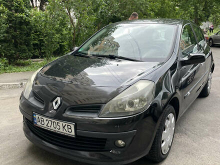Рено Клио 2006 в Виннице на Automoto.ua Черный Рено Клио, объемом двигателя 1.6 л и пробегом 195 тыс. км за 4000 $, фото 1 на Automoto.ua