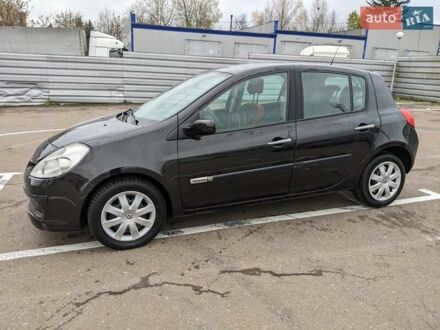Рено Кліо 2007 у Рівному на Automoto.ua Чорний Рено Кліо, об'ємом двигуна 1.4 л та пробігом 170 тис. км за 5200 $, фото 1 на Automoto.ua