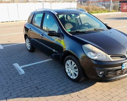 Черный Рено Клио, объемом двигателя 1.6 л и пробегом 218 тыс. км за 5900 $, фото 1 на Automoto.ua