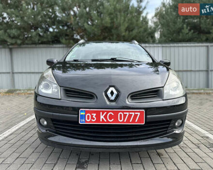 Черный Рено Клио, объемом двигателя 1.6 л и пробегом 227 тыс. км за 5100 $, фото 1 на Automoto.ua
