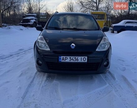 Черный Рено Клио, объемом двигателя 1.46 л и пробегом 228 тыс. км за 4900 $, фото 1 на Automoto.ua
