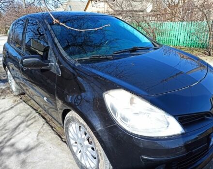 Черный Рено Клио, объемом двигателя 1 л и пробегом 190 тыс. км за 3200 $, фото 1 на Automoto.ua