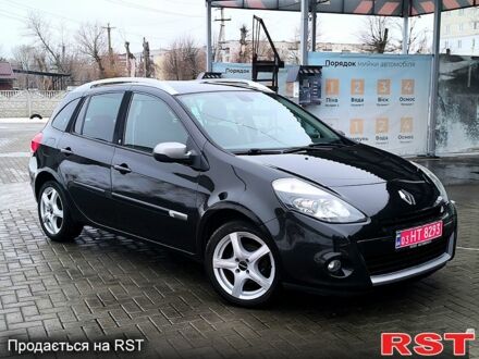 Черный Рено Клио, объемом двигателя 1.2 л и пробегом 220 тыс. км за 5600 $, фото 1 на Automoto.ua