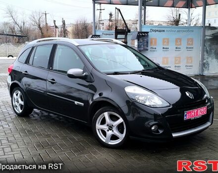 Черный Рено Клио, объемом двигателя 1.2 л и пробегом 220 тыс. км за 5600 $, фото 1 на Automoto.ua