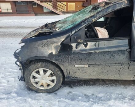 Черный Рено Клио, объемом двигателя 0 л и пробегом 240 тыс. км за 1334 $, фото 1 на Automoto.ua