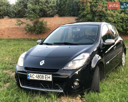 Черный Рено Клио, объемом двигателя 1.6 л и пробегом 214 тыс. км за 6900 $, фото 1 на Automoto.ua