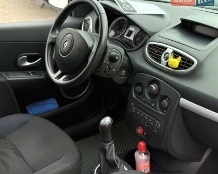 Коричневый Рено Клио, объемом двигателя 1.15 л и пробегом 179 тыс. км за 3999 $, фото 4 на Automoto.ua