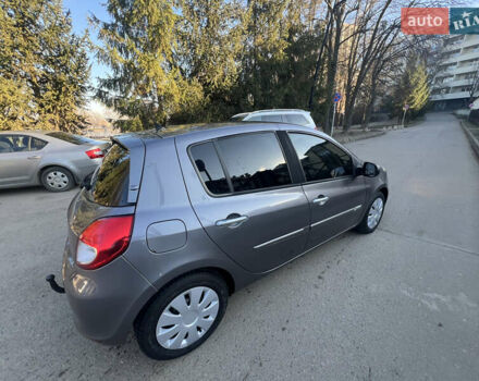 Коричневый Рено Клио, объемом двигателя 1.5 л и пробегом 279 тыс. км за 4950 $, фото 6 на Automoto.ua