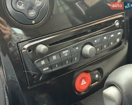 Коричневый Рено Клио, объемом двигателя 1.6 л и пробегом 147 тыс. км за 5300 $, фото 23 на Automoto.ua