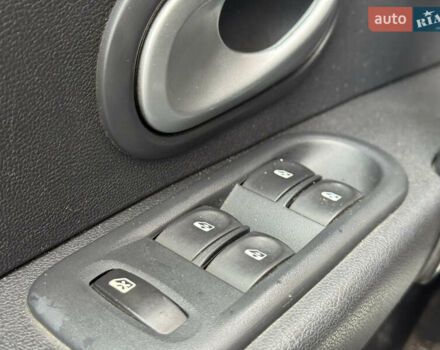 Коричневый Рено Клио, объемом двигателя 1.6 л и пробегом 147 тыс. км за 5300 $, фото 11 на Automoto.ua