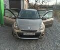 Коричневый Рено Клио, объемом двигателя 1.1 л и пробегом 209 тыс. км за 4600 $, фото 1 на Automoto.ua