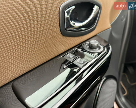 Коричневый Рено Клио, объемом двигателя 1.2 л и пробегом 146 тыс. км за 7699 $, фото 56 на Automoto.ua