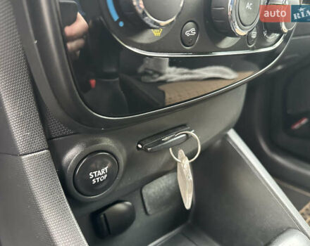 Коричневый Рено Клио, объемом двигателя 1.2 л и пробегом 146 тыс. км за 7699 $, фото 77 на Automoto.ua