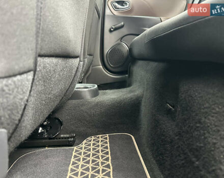 Коричневый Рено Клио, объемом двигателя 1.2 л и пробегом 146 тыс. км за 7699 $, фото 90 на Automoto.ua