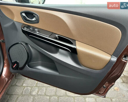 Коричневый Рено Клио, объемом двигателя 1.2 л и пробегом 146 тыс. км за 7699 $, фото 79 на Automoto.ua