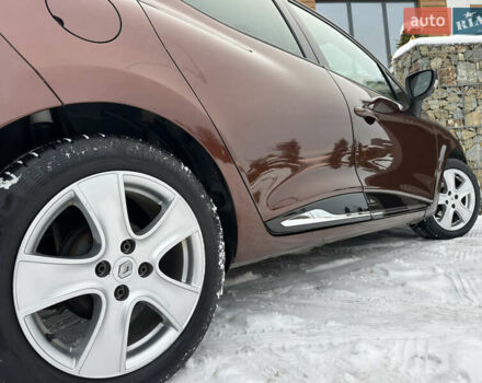 Коричневый Рено Клио, объемом двигателя 1.2 л и пробегом 146 тыс. км за 7699 $, фото 44 на Automoto.ua