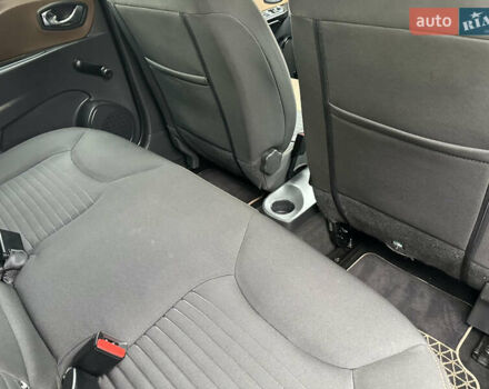 Коричневый Рено Клио, объемом двигателя 1.2 л и пробегом 146 тыс. км за 7699 $, фото 92 на Automoto.ua