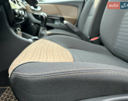 Коричневый Рено Клио, объемом двигателя 1.2 л и пробегом 146 тыс. км за 7699 $, фото 61 на Automoto.ua