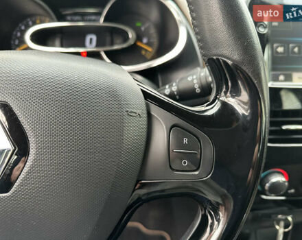 Коричневый Рено Клио, объемом двигателя 1.2 л и пробегом 146 тыс. км за 7699 $, фото 64 на Automoto.ua