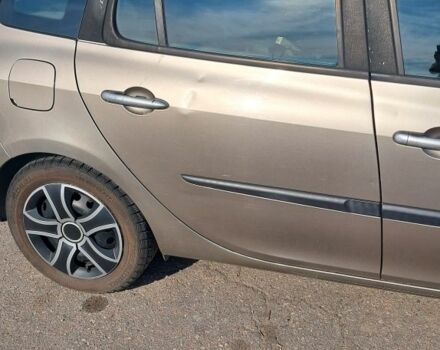 Коричневый Рено Клио, объемом двигателя 1 л и пробегом 236 тыс. км за 4400 $, фото 6 на Automoto.ua