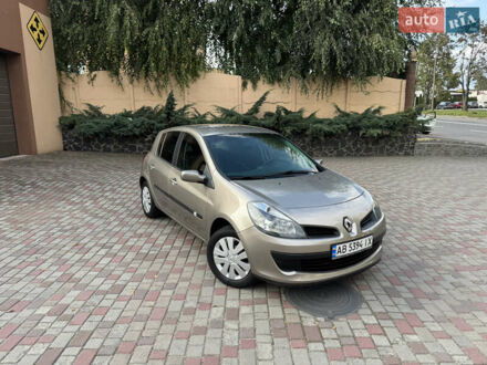Коричневый Рено Клио, объемом двигателя 1.2 л и пробегом 178 тыс. км за 4200 $, фото 1 на Automoto.ua