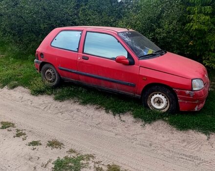 Рено Клио 1997 в Изюме на Automoto.ua Красный Рено Клио, объемом двигателя 1.4 л и пробегом 386 тыс. км за 500 $, фото 1 на Automoto.ua