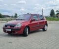 Красный Рено Клио, объемом двигателя 1.4 л и пробегом 217 тыс. км за 3800 $, фото 4 на Automoto.ua