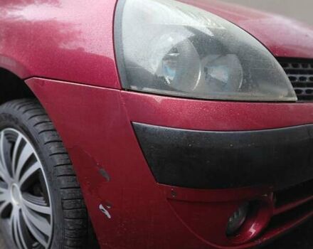 Рено Клио 2002 в Сторожинце на Automoto.ua Красный Рено Клио, объемом двигателя 1.4 л и пробегом 250 тыс. км за 3000 $, фото 10 на Automoto.ua