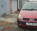 Красный Рено Клио, объемом двигателя 1.4 л и пробегом 133 тыс. км за 3900 $, фото 1 на Automoto.ua