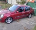 Красный Рено Клио, объемом двигателя 1.4 л и пробегом 325 тыс. км за 2300 $, фото 3 на Automoto.ua