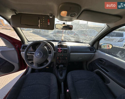 Червоний Рено Кліо, об'ємом двигуна 1.39 л та пробігом 141 тис. км за 3650 $, фото 9 на Automoto.ua