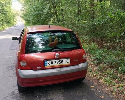Красный Рено Клио, объемом двигателя 1.2 л и пробегом 142 тыс. км за 3700 $, фото 11 на Automoto.ua