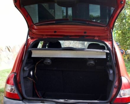 Червоний Рено Кліо, об'ємом двигуна 1.2 л та пробігом 75 тис. км за 2500 $, фото 12 на Automoto.ua