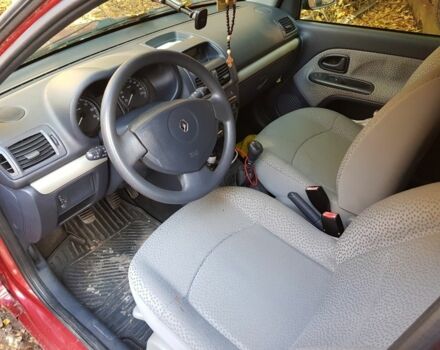 Рено Клио 2005 в Днепре (Днепропетровске) на Automoto.ua Красный Рено Клио, объемом двигателя 1.5 л и пробегом 280 тыс. км за 4800 $, фото 2 на Automoto.ua