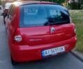 Красный Рено Клио, объемом двигателя 1.1 л и пробегом 140 тыс. км за 4500 $, фото 2 на Automoto.ua