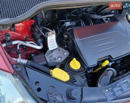 Красный Рено Клио, объемом двигателя 1.15 л и пробегом 190 тыс. км за 3800 $, фото 14 на Automoto.ua