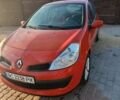 Красный Рено Клио, объемом двигателя 1.1 л и пробегом 235 тыс. км за 3500 $, фото 5 на Automoto.ua